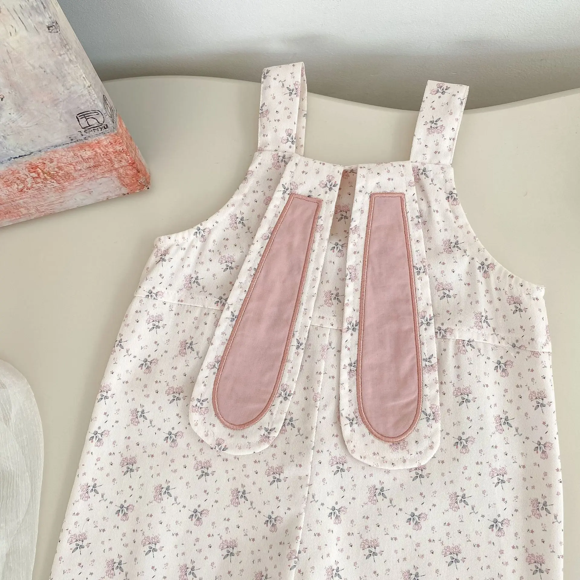 2025 outono novo bebê menina sem mangas floral macacão recém-nascido infantil bonito orelhas de coelho macacão algodão da criança roupas da menina