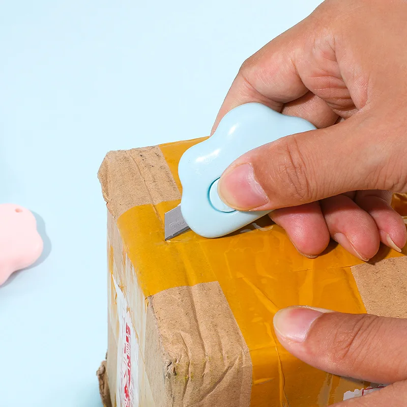 1 Piece Kawaii Mini Cloud Art Utility Knife Express Box Cute Knife Paper Cutter Craft Wrapping Refillable Blade Stationery