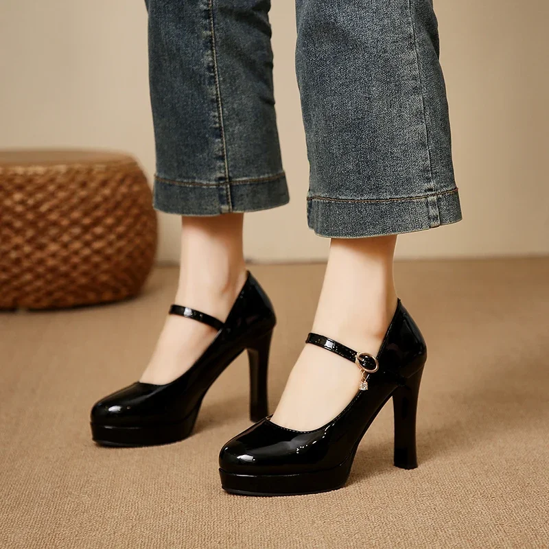 2026 summer featuring smooth Women's classic round-toe platform heels with thick soles for leather texture Sizes available:35-42