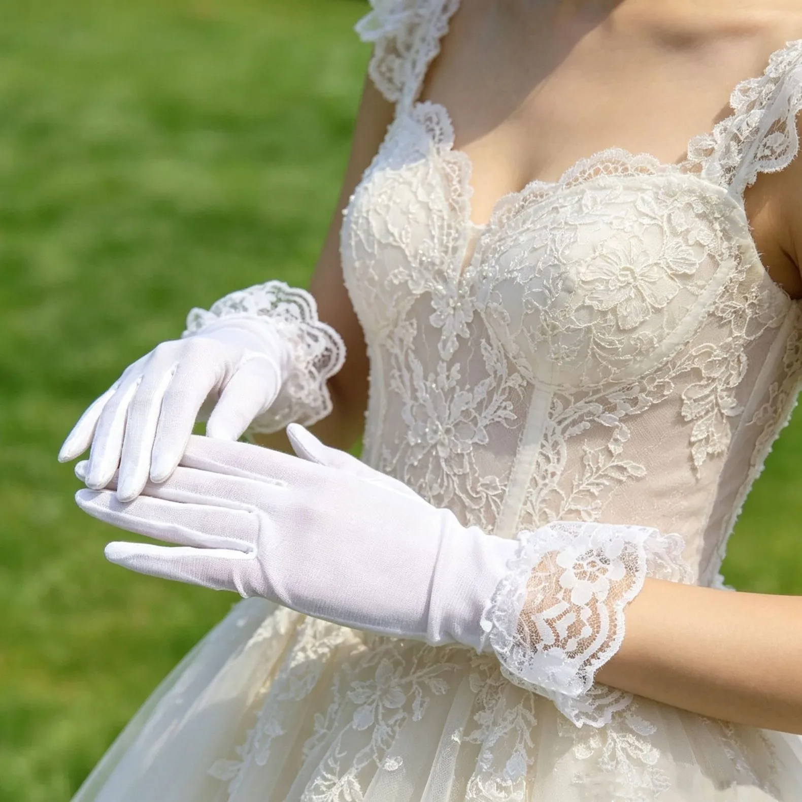 Gloves Lace Mesh Short Thin Elastic Bridal Wedding Dress Elegant Sun Protection Breathable Women Black White Summer