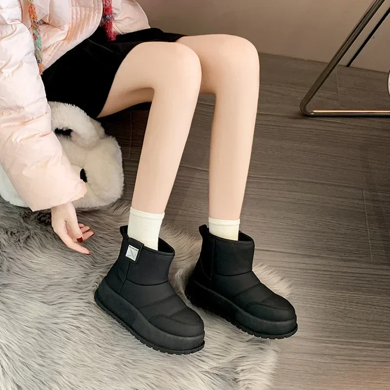 Women's Thick Sole Warm Snow Boots Sleeve Anti-slip Round Head Platform Shoes One Kick Middle Follow Comfortable Daily Commute