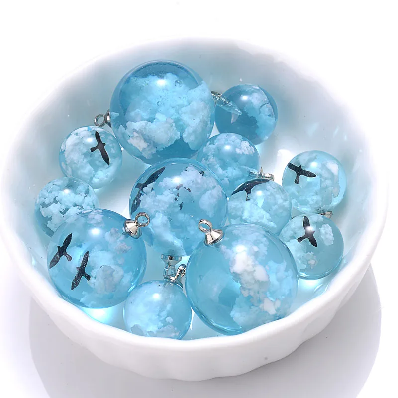 10 Pcs Chic Transparent Resin Round Ball Pendant Necklace Blue Sky Clouds Birds Charms for Jewelry Making Necklace Accessories