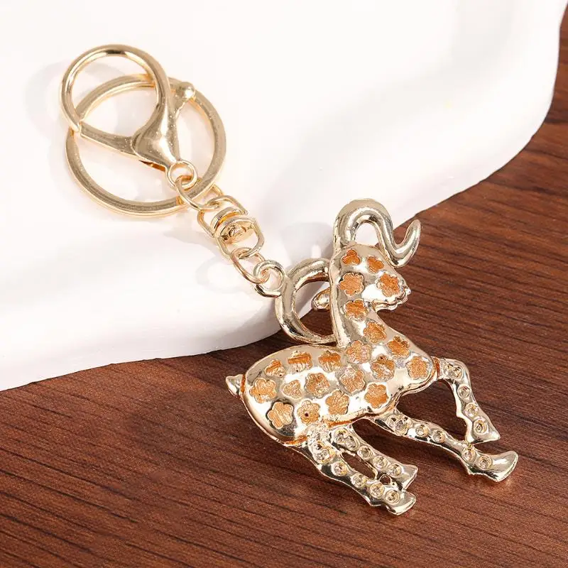 1 Stück Ziegen-Schaf-Strass-Schlüsselanhänger aus Legierung, Kristall-Tier-Schlüsselring, Taschenanhänger für Autoschlüssel, Geschenk für Frauen zum Geburtstag – Detail 11