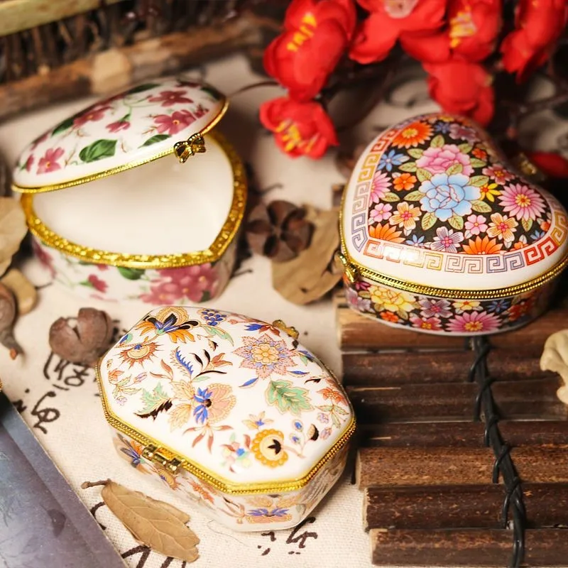 Vintage Chinese Style Lipstick Pot Rouge Ring Jewelry Box Ceramic Pot Mini Bottle Small Cosmetics Face Cream Storage Box ZE72