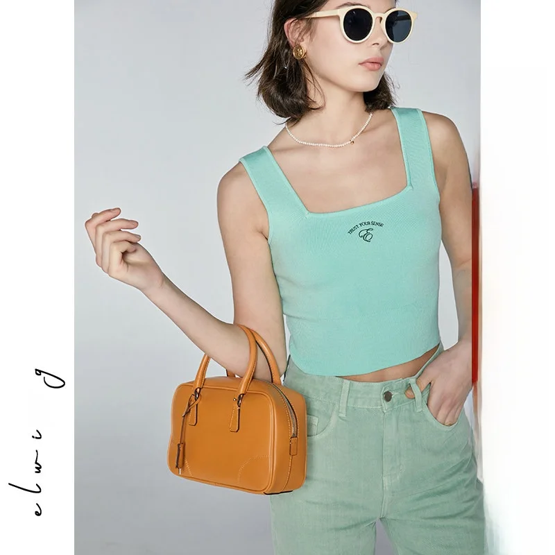 

Оригинальный летний вязаный топ Elwing 2026 с бретелями для женщин, базовая майка, нижнее белье, модный универсальный облегающий топ однотонного цвета