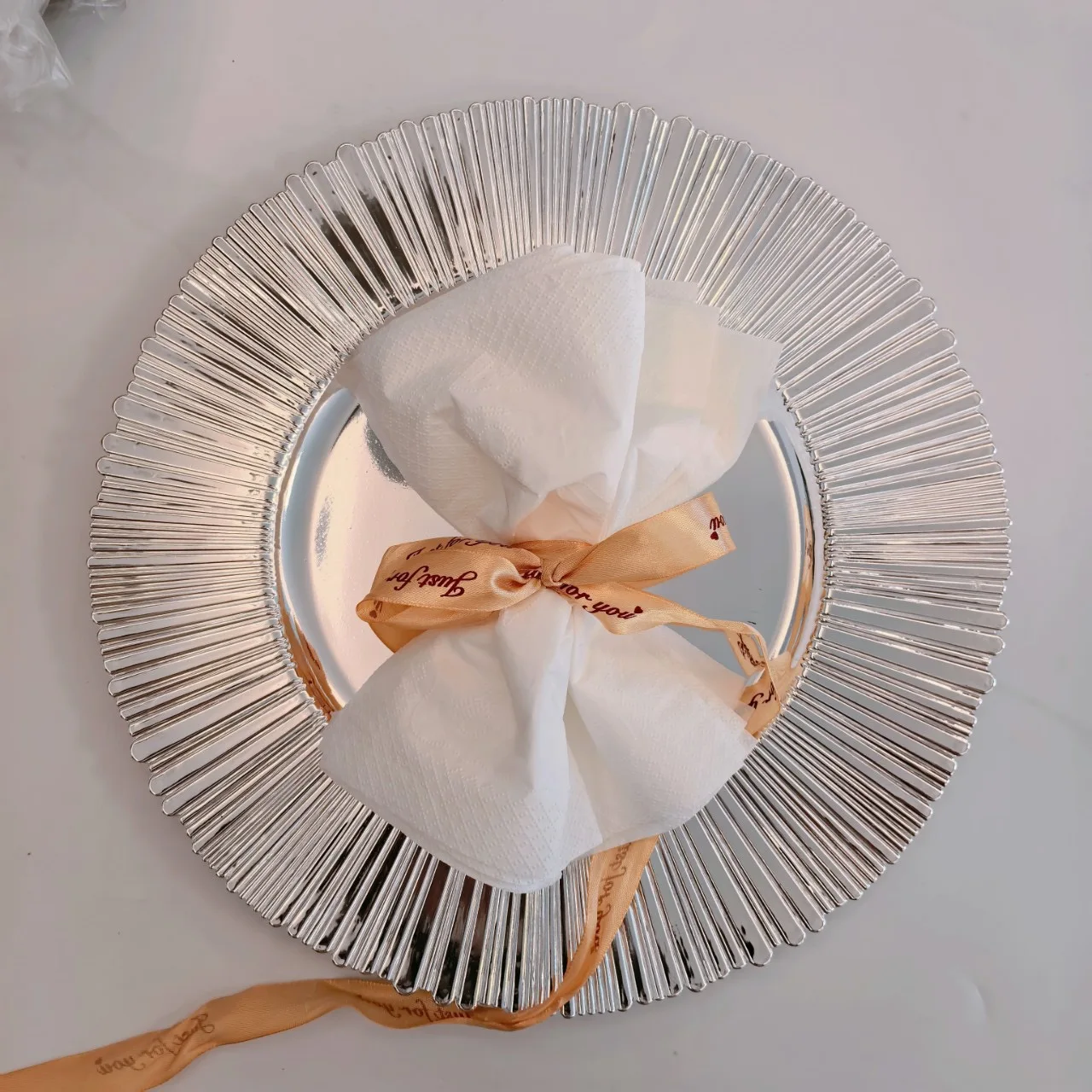 13Inch Wedding Charge Plates Transparent Pink Charger Plate Round Plastic Charger Plates Home Wedding Party Banquet Event Decor 5