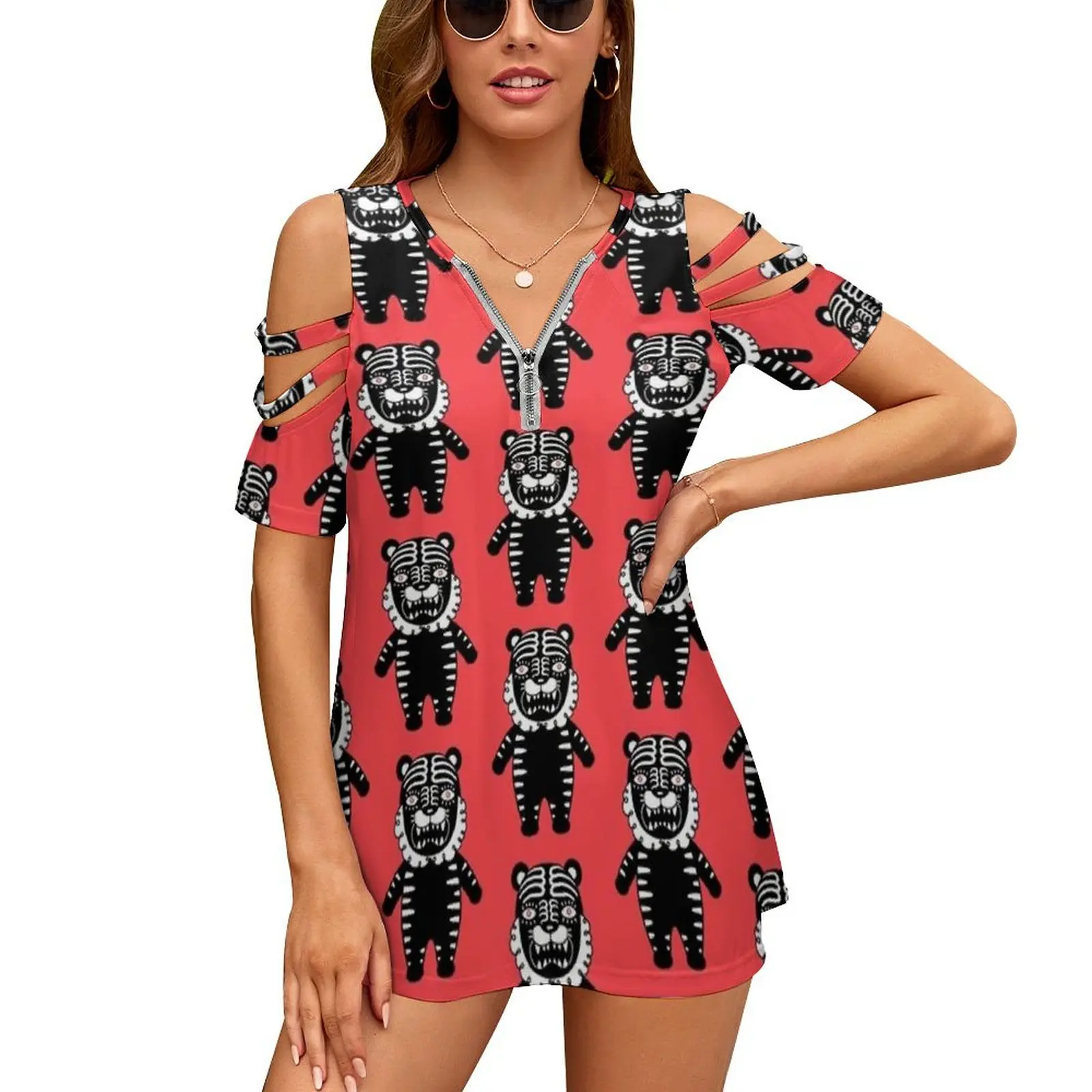 Here Comes The Black Tiger Women's T-Shirt Summer Fashion Print Floral V-Neck Zipper Tshirt Hollow Pullover Ladies Top Black