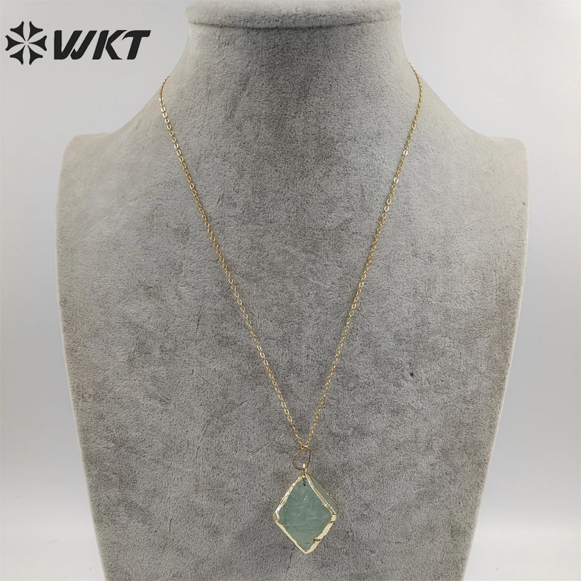 WT-N186 New fashion Natural Crystal Green Fluorite Stone Necklace  With 18k Gold Plated For Friends Birthday Gifts