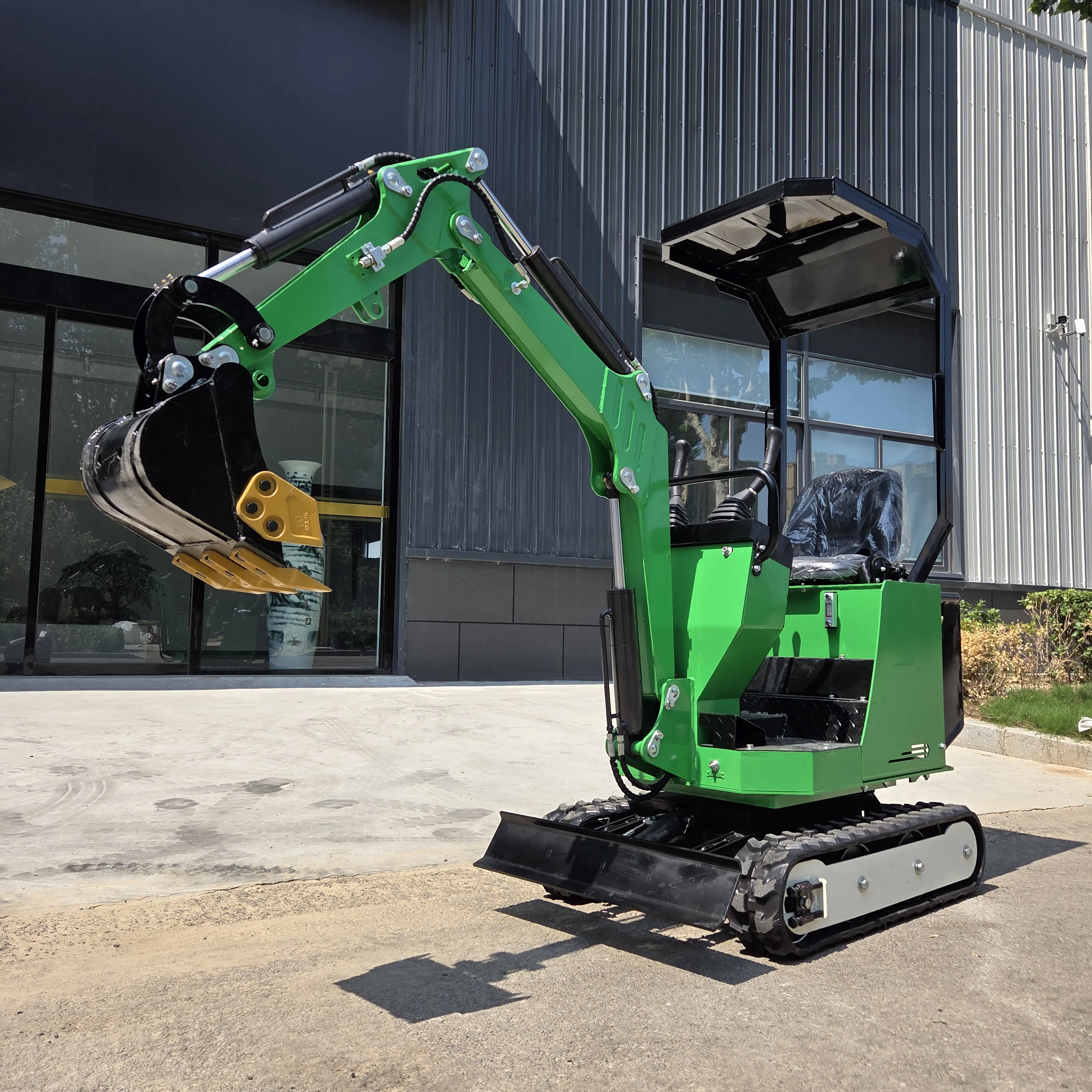 Miniexcavadora pequeña de 1 tonelada, motor diésel con varias herramientas auxiliares, equipo agrícola con cucharón personalizado