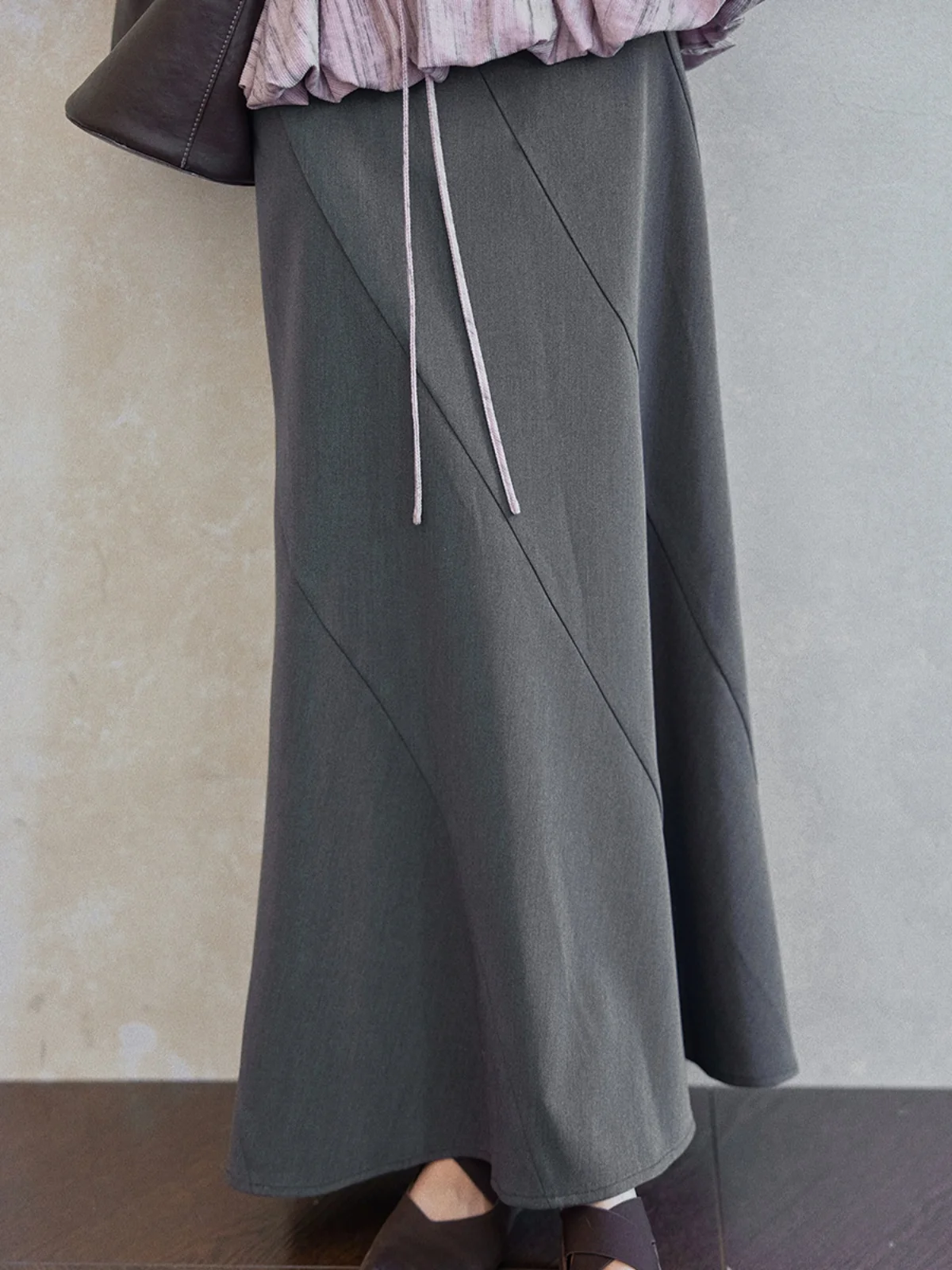 

Женская юбка-миди Er Yang Design с драпировкой и эффектом против морщин, повседневная, с завышенной талией, силуэт «рыбий хвост», стандартный крой