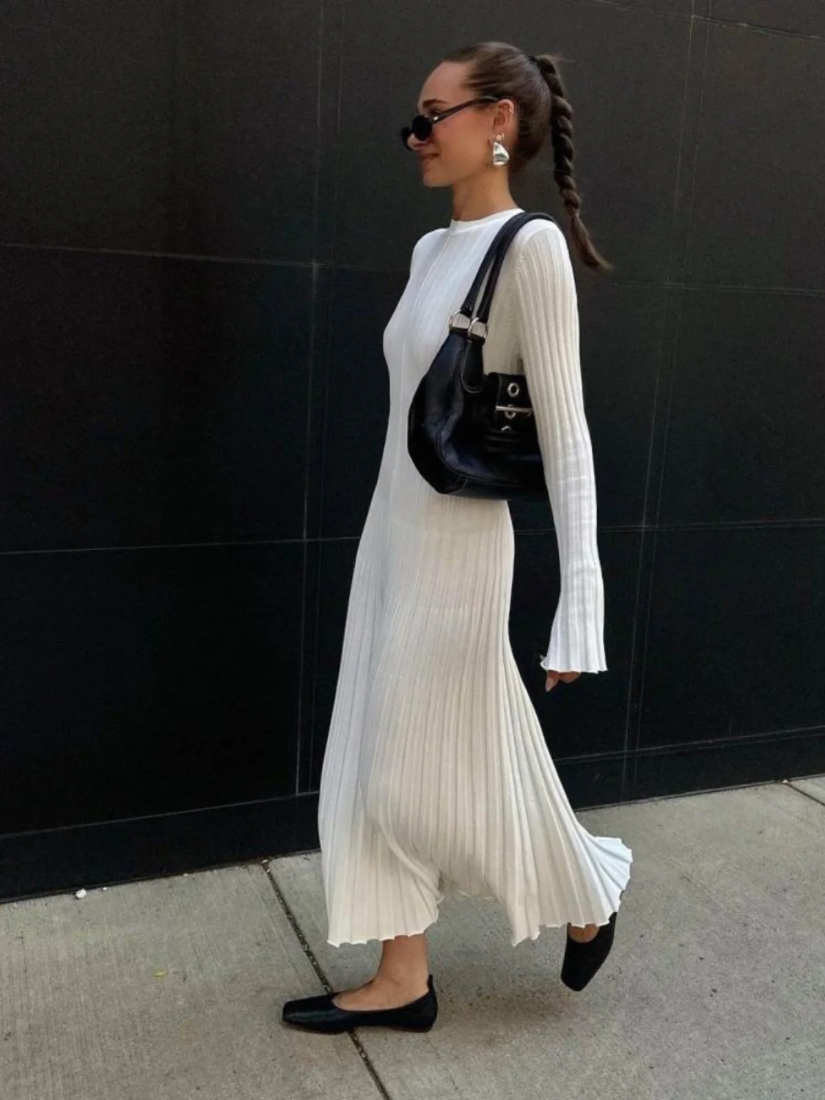 여성용 니트 롱 드레스 벨 슬리브와 스트라이프 섹시한 미드 웨이스트 디자인 순색 캐주얼 가을용