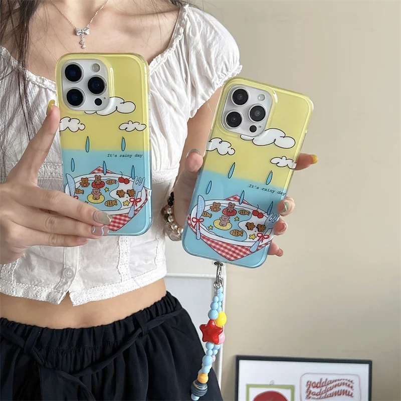 

Fashion Cute Biscuit Bear Phone Case For iPhone 17 Pro 15 14 16 Pro Max Cover with Chain Shockproof Protective Cases Capa