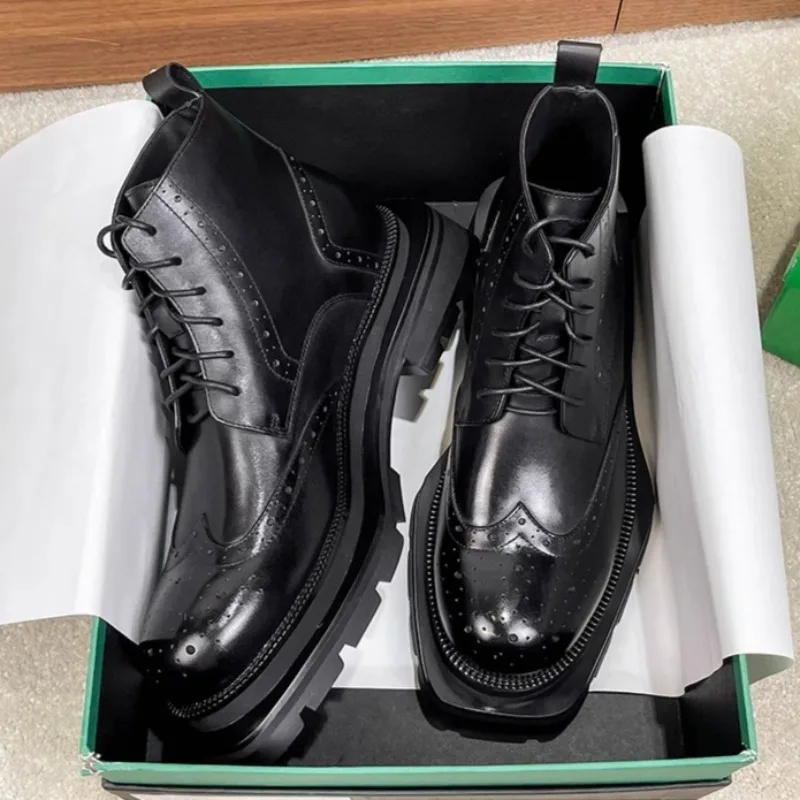 تصميم جديد الرجال البروغ أكسفورد الأحذية جلد طبيعي سميكة وحيد الأعمال الفاخرة الكاحل دراجة نارية الأحذية المشي لمسافات طويلة في الهواء الطلق أحذية عمل