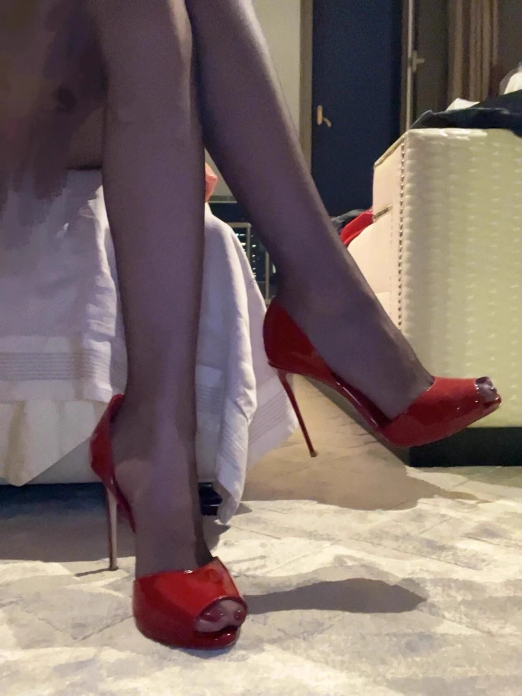 new-2025-retro-fish-mouth-exposed-toe-super-high-heels-hollow-high-heels-sexy-shallow-mouth-sexy-vermilion-party-single-shoes