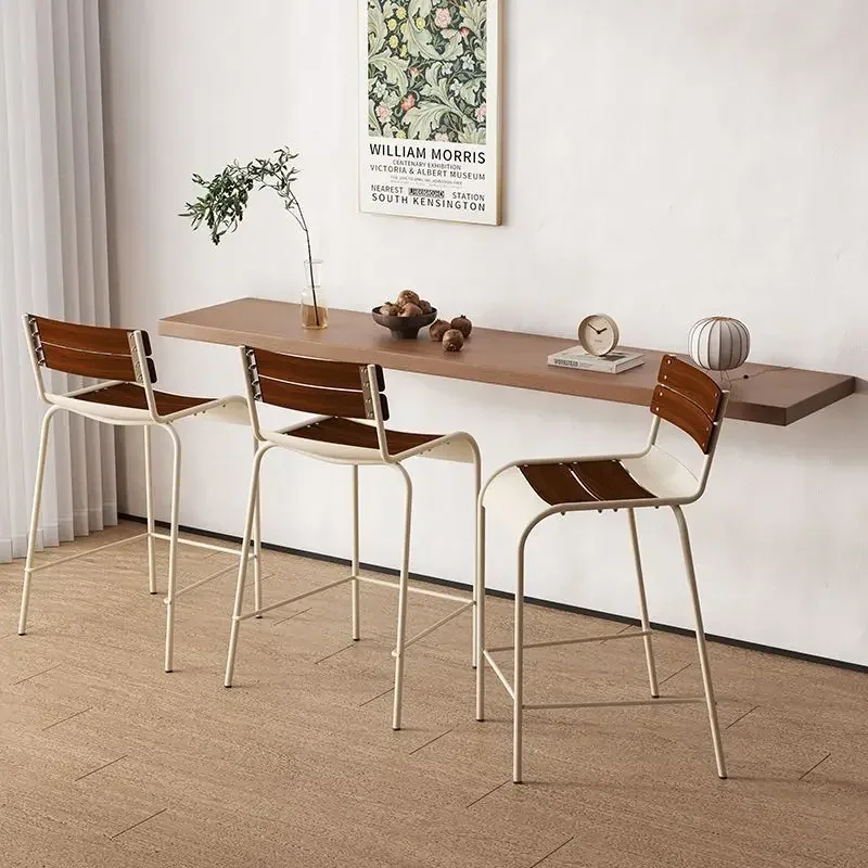 

Средневековый барный стул из кованого железа с дизайнерской спинкой, простой, высококачественный, для дома и коммерческого использования, для кафе и баров