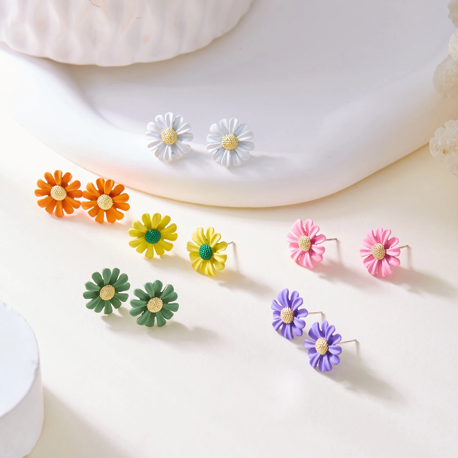 Korean Trendy Cute Daisy Flower Stud Earrings For Women Sweet Sunflower Small Floral Earring Girls Wedding Party Pretty Jewelry