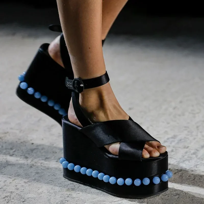 Perlen Mehrfarbige Plateau-Sandalen mit Dickem Absatz Sexy Spitze Lederschuhe Satin Maßgefertigt Neuheiten Mode Damen Moderne Schuhe