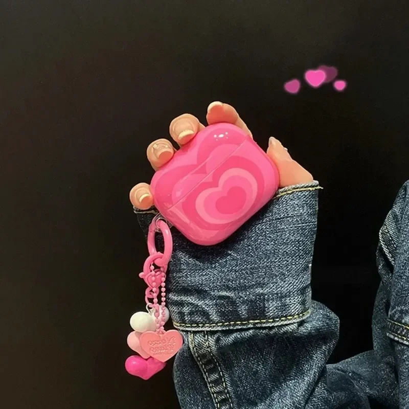 Casing silikon lembut untuk Airpods 4, casing silikon lembut dengan pola hati untuk AirPods 1 2 3 Pro 2 generasi dengan gantungan kunci liontin gadis wanita
