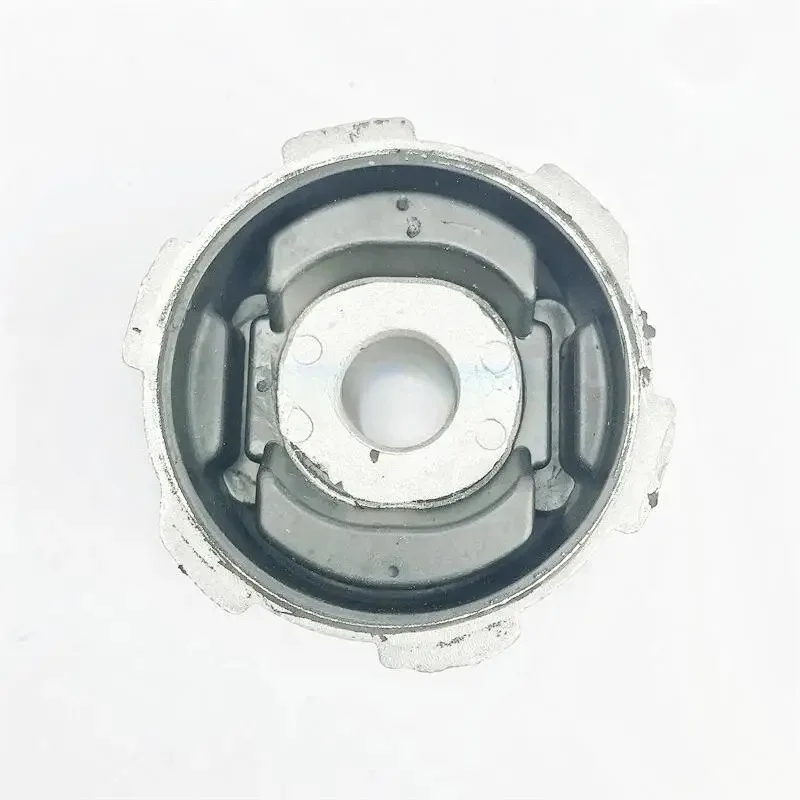 7L0499035A Front and Rear Bridge Mounting Bushing Rubber Metal Bearing Suitable for Audi Q7 Touareg 7L0 499 035 A