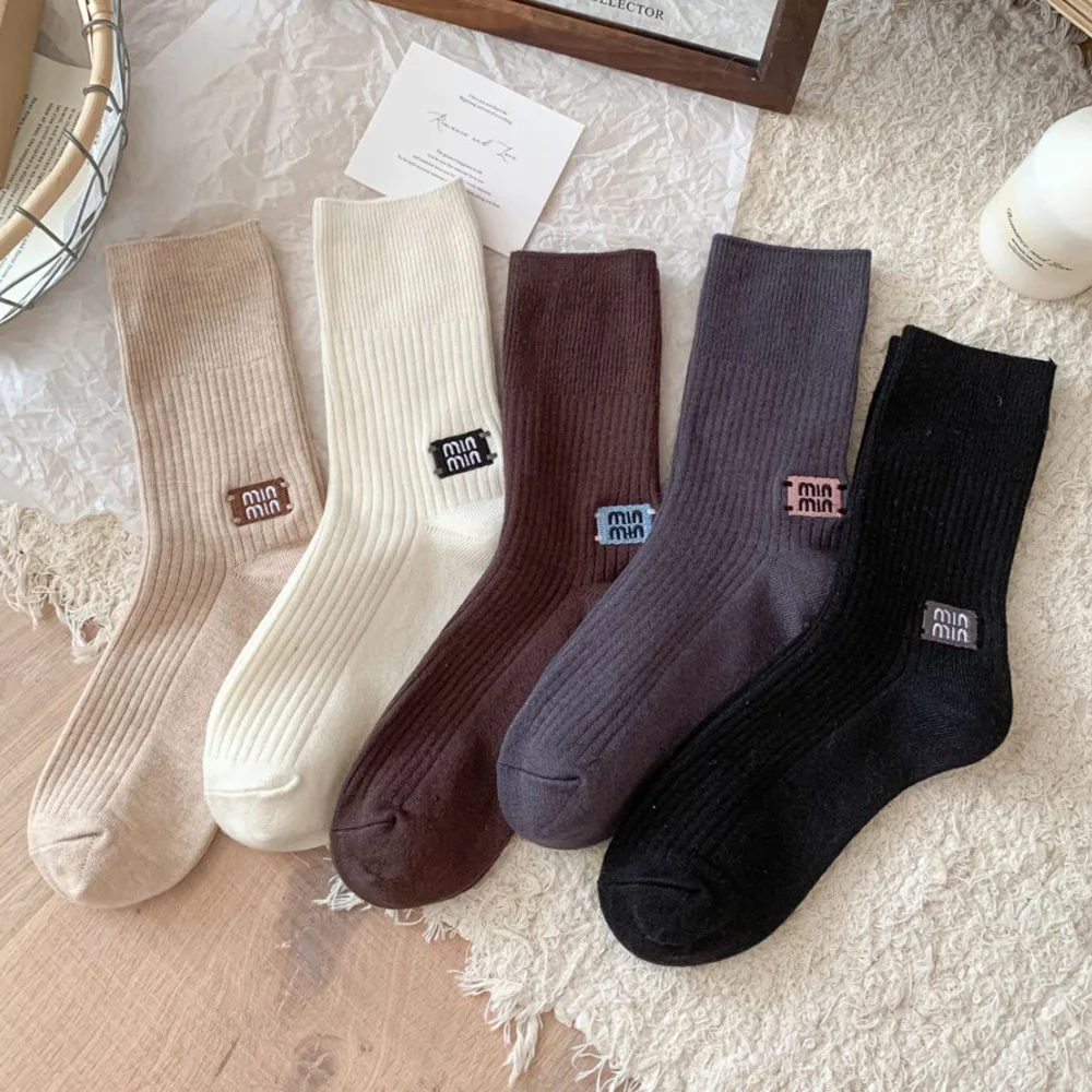 

Korean Style Women's Socks Fashion Letter Label Long Middle Tube Autumn Winter Soft Comfortable Woman Sokken Vrouwen