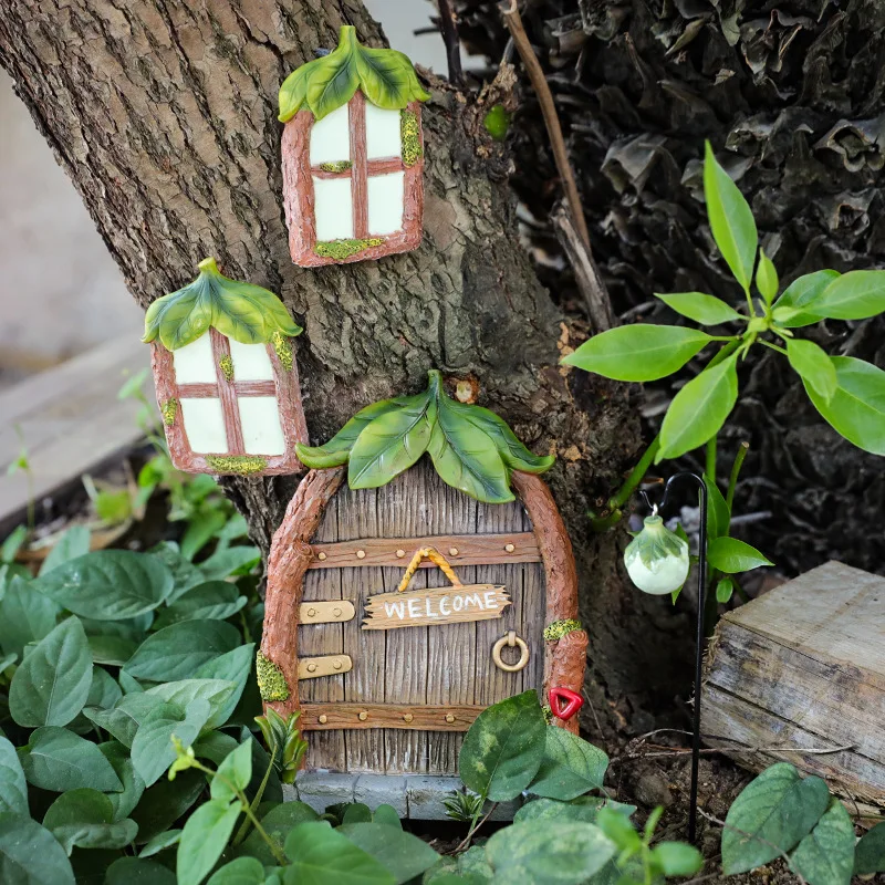 Fluorescent Leaf Window Door Garden Resin Ornament Creative Mini Landscape Large Tree Decorative Figurine for Outdoor Garden