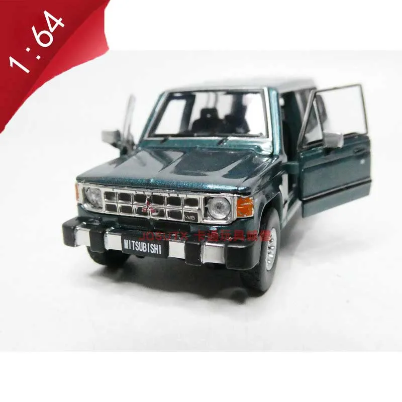 BM Diecast 1:64 Pajero MK1 Off-road Vehicle Alloy Car Model Green Adult Classic Collection Display Ornament Boy Toy