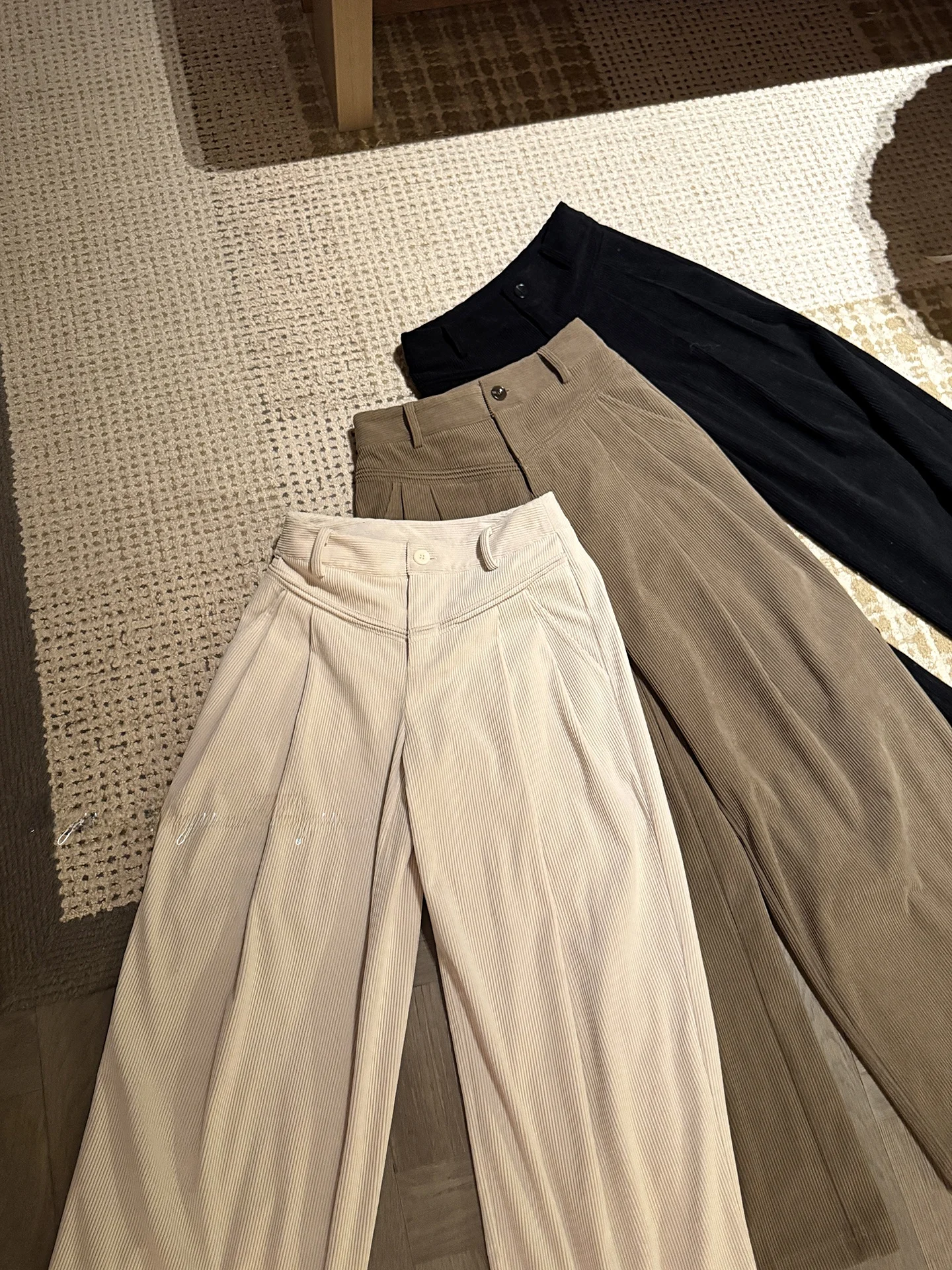 

Tongiiuu Vintage Corduroy Wide Leg Pants Women's Straight Loose Slimming Casual Long Trousers Winter Comfortable Loose Fit