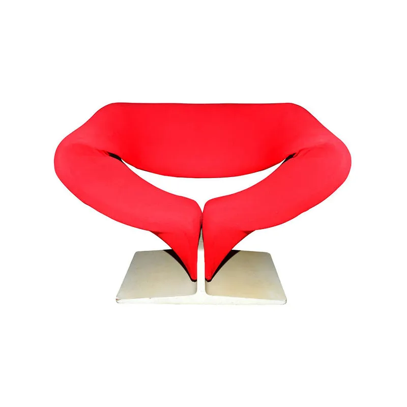 

Designer creative leisure chair FRP modeling modern living room single chair