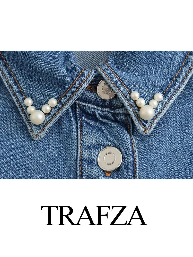 TRAFZA Women\'s Fashion Artificial Pearl Denim Casual Shirt Autumn Retro Long Sleeve Button Up Women\'s Loose Shirt Chic Top