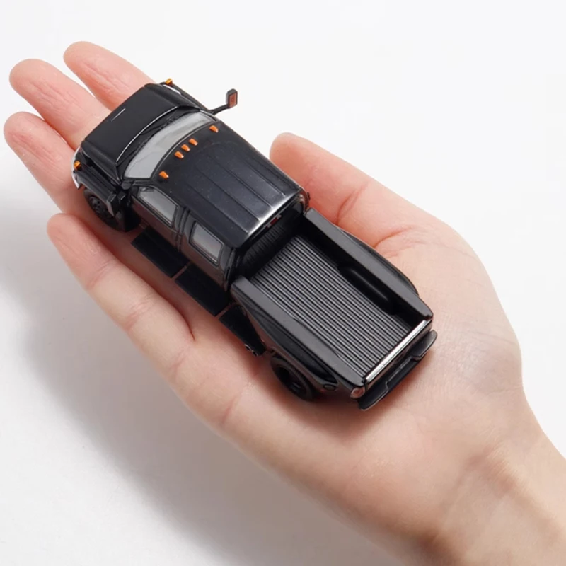 

GOC 1:64 Scale Kodiak & GMC toptick Truck Alloy Simulation Car Model Static Collection Decorated Holiday Toy Souvenir Gift