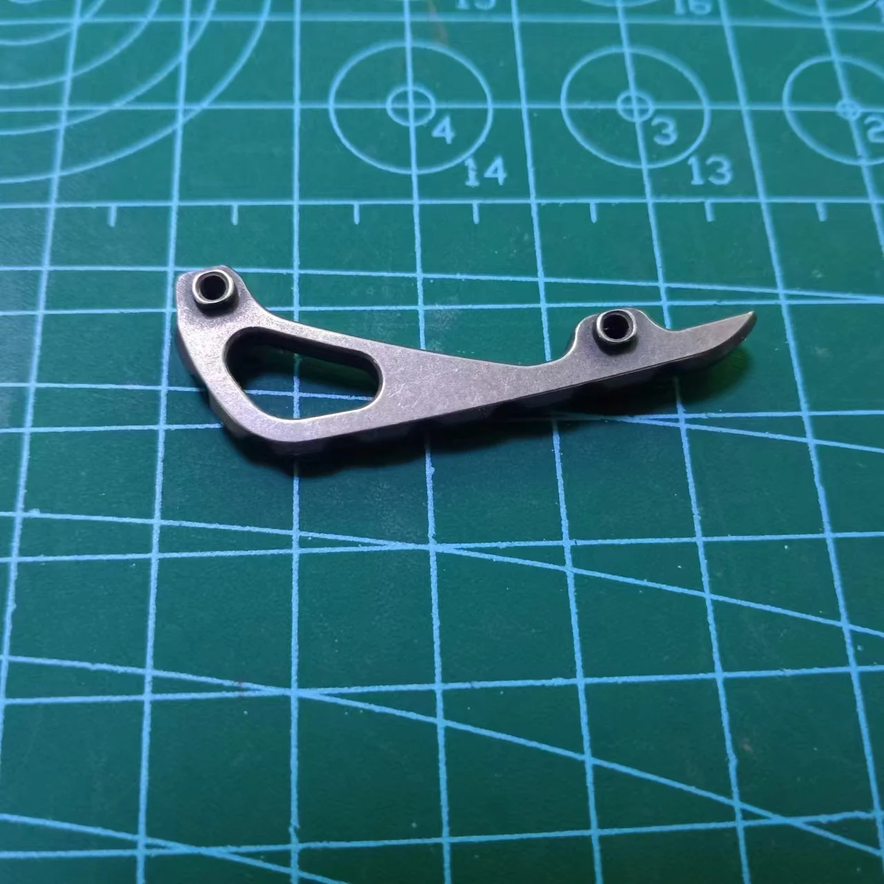 Imagem -03 - Custom Made Titanium Alloy Back Spacer Adequado para Benchmade Bugout 535 pc