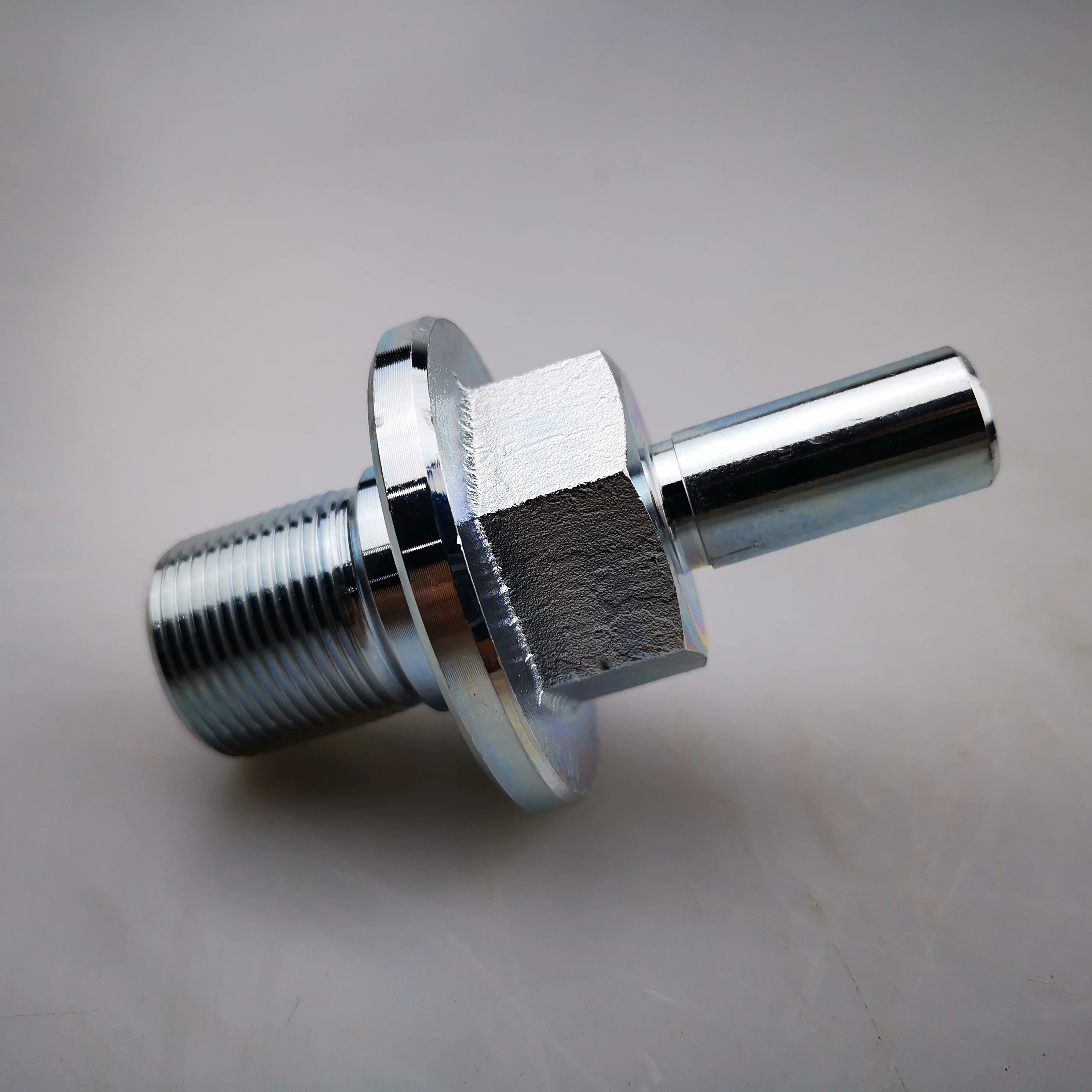 SAIC MAXUS V90 Original Flange Locking Bolt 000093632