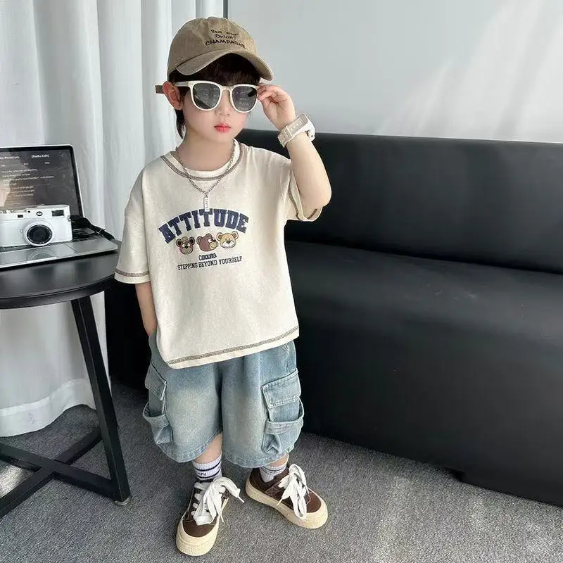 

Boys Summer Short sleeved Set 2025 New Collection of Small and Medium sized Children's Cowboy Shorts Two piece Set Baby Clothing