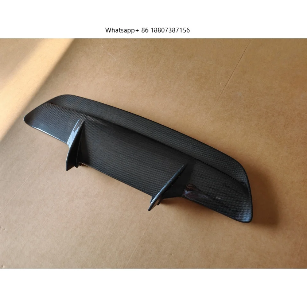 

Задний диффузор/спойлер из сухого карбона в стиле OEM для Ferrari 812 (модификация BUGE)