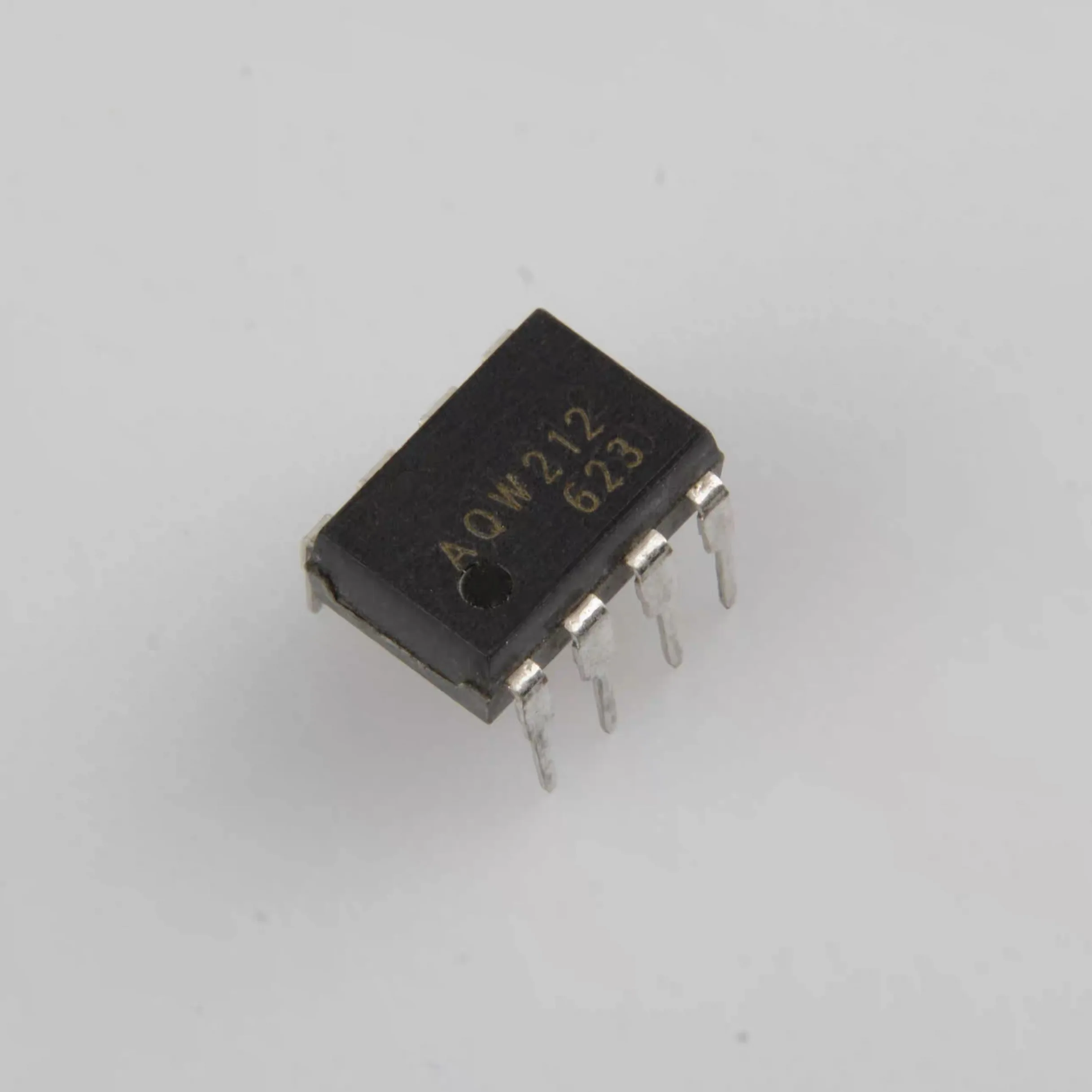AQW212 DIP-8 Optocoupler Solid State Relay