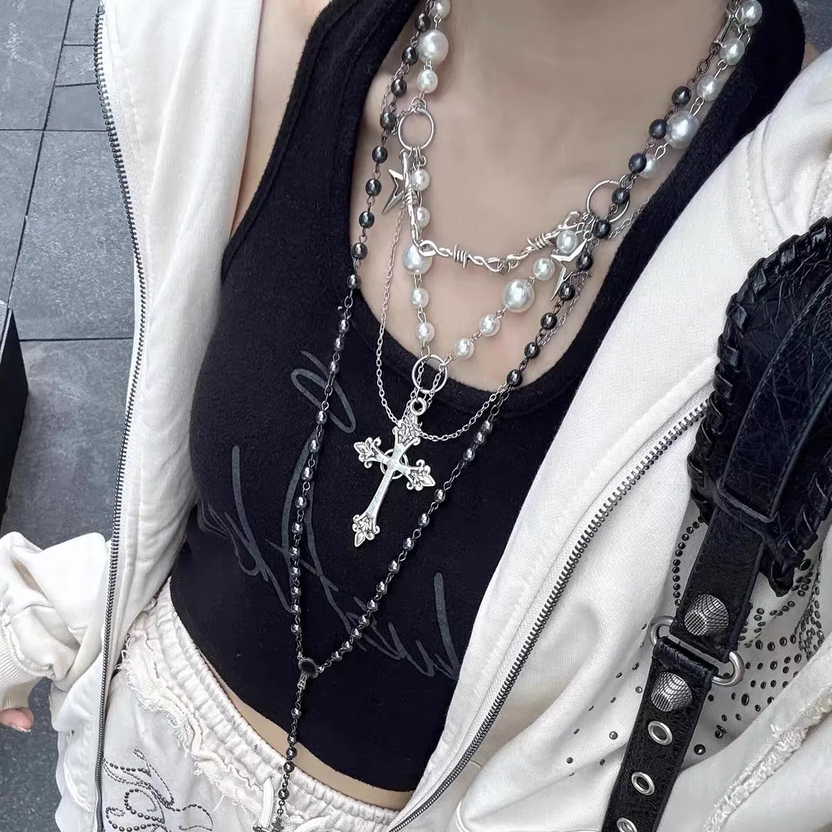 

Retro Gothic Necklace Cross Punk Style Stacked Sweater Chain Halloween Accessories Imitation Pearl Necklace Holiday Gift