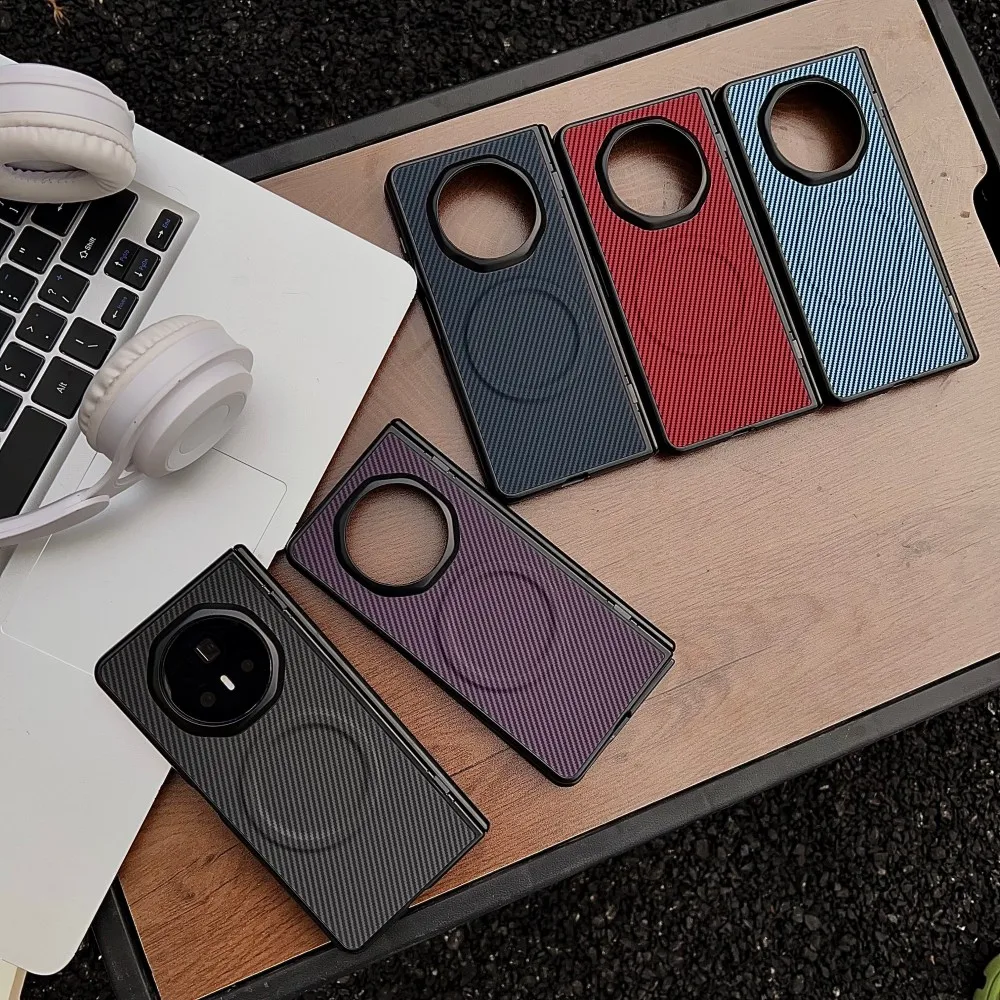 حافظة لهاتف هواوي هونور ماجيك V3 مصنوعة من ألياف الكربون الصلبة المغناطيسية MagSafe غطاء خلفي واقٍ لهاتف هونور ماجيك V3 #2