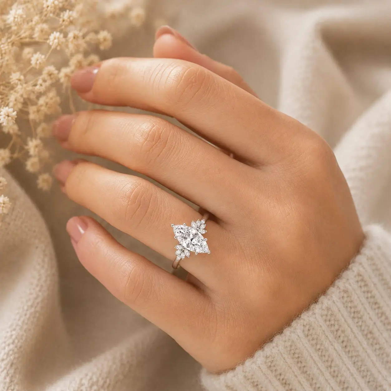Eleganter IGI 2-Karat-Marquise-Diamant-Cluster-Verlobungsring im Flügel-Design, platiniert 950, EF VS, Brautschmuck zum Hochzeitstag. – Detail 8