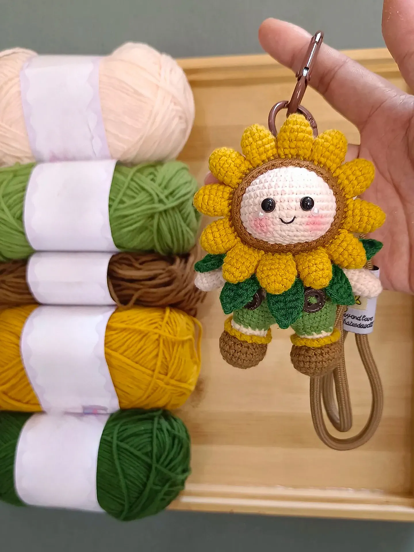 pingente-de-boneca-girassol-tricotada-a-mao-kit-de-material-diy-para-croche-presente-para-passar-o-tempo-e-aliviar-o-tedio