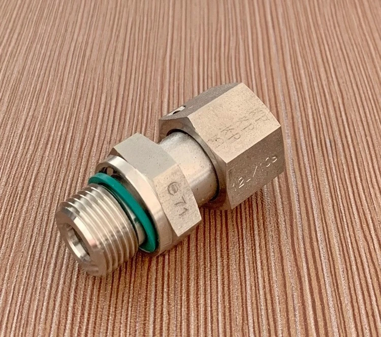 connecteur-droit-reglable-en-acier-inoxydable-egko-12lr38wd