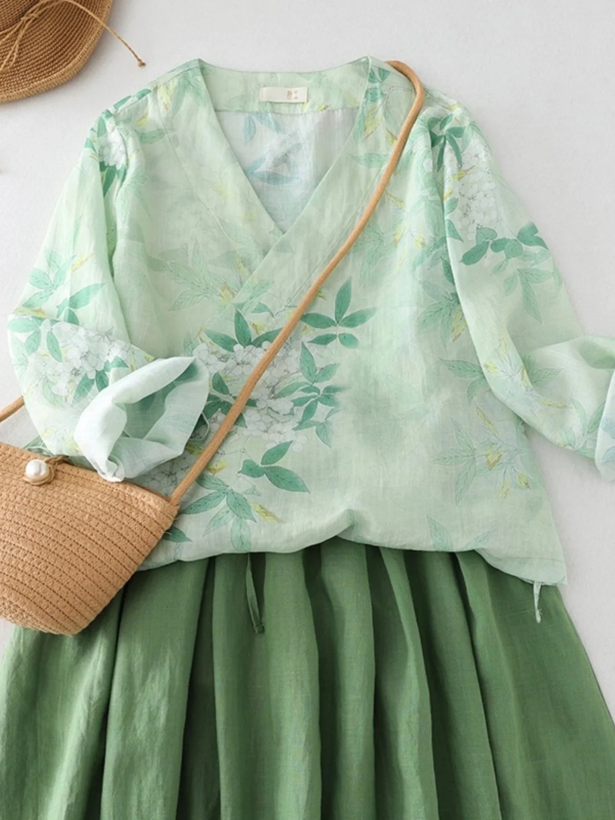 

Новый китайский женский ранний весенний комплект Faion в стиле ретро, национальный тренд, воротник с принтом, улучшенный топ Hanfu, юбка, комплект из двух предметов