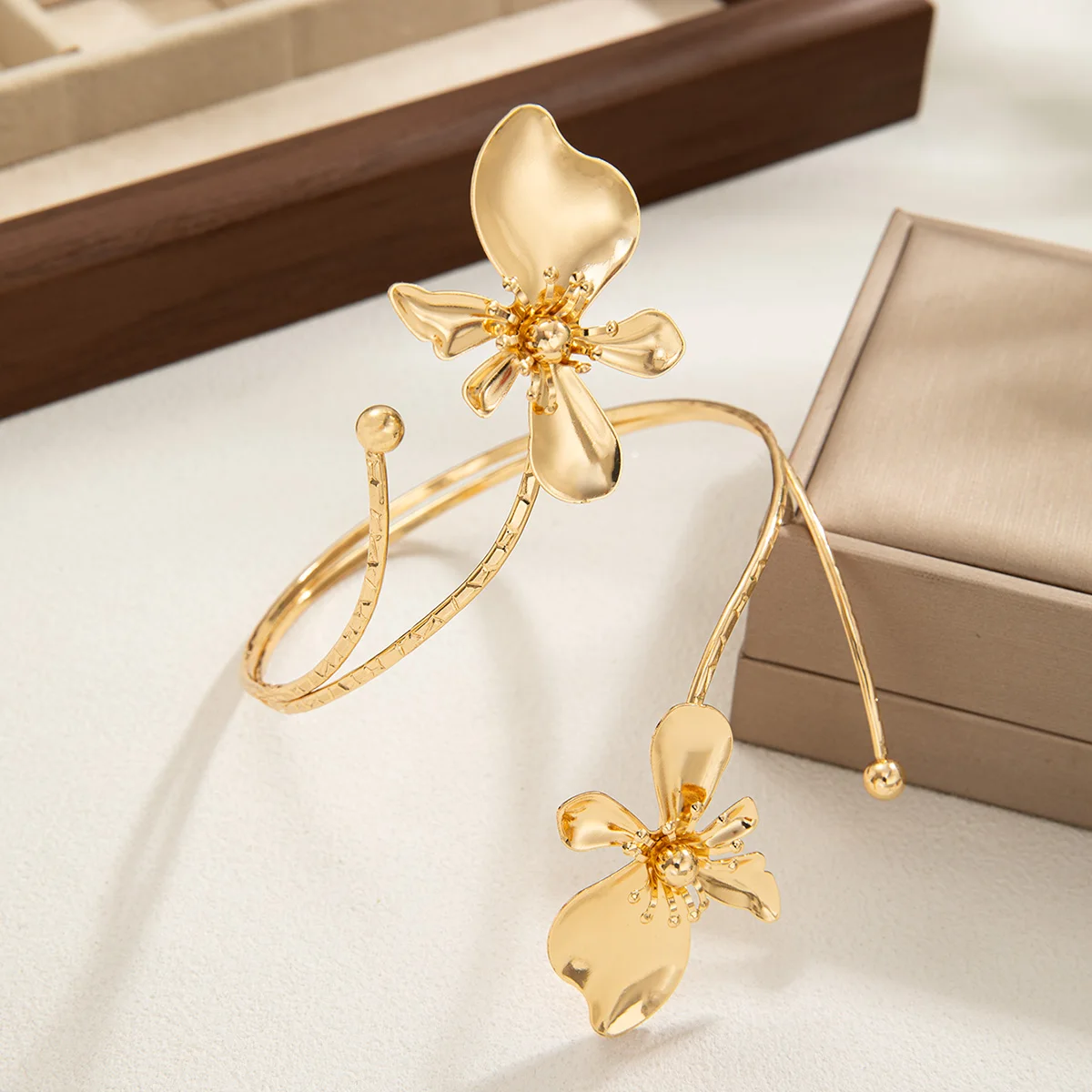Bohemian Style Golden Flower Anklet, Open Adjustable Ankle Chain, Seaside Vacation Foot Ornament