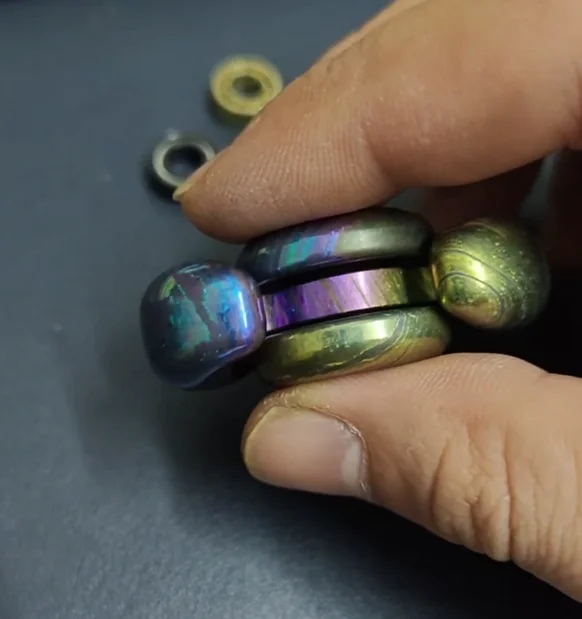 Used EDC Two egg spinning top zircuti Stress Relief Toy Haptic Spinner Fingertip Gyroscope Decompression Toys