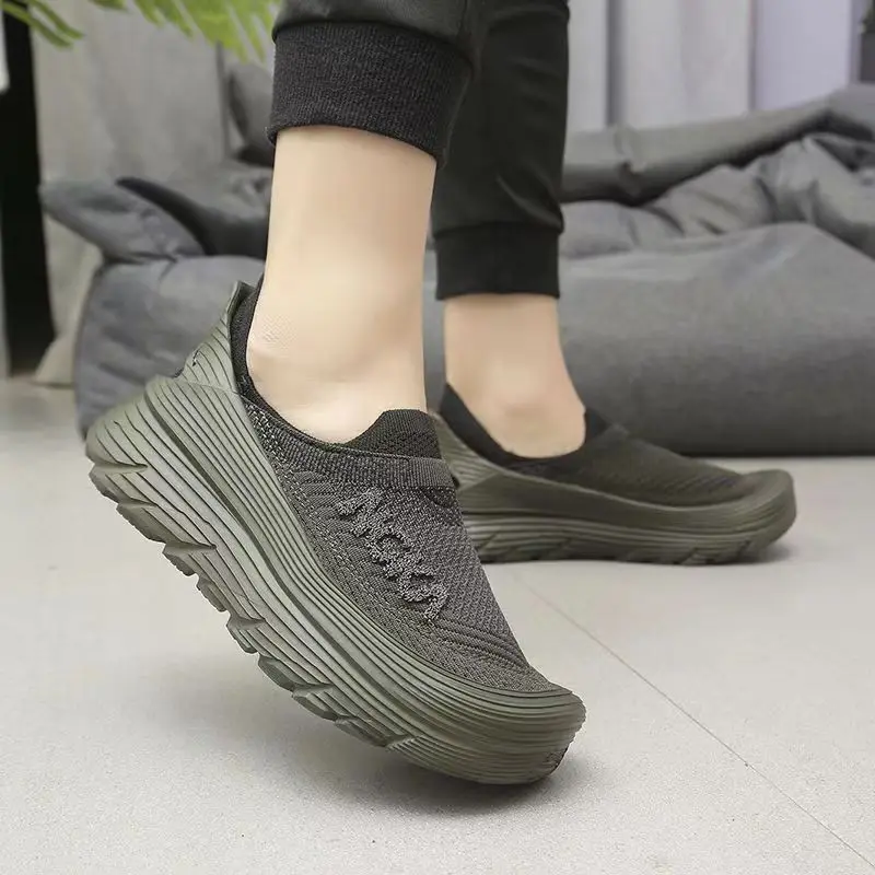 Classic Knit Men's Running Shoes Original Breathable Slip-on Platform Sneakers Men Fashion Casual Comfortable Jogging Shoes Man