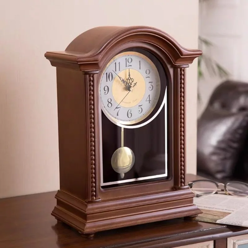 Solid Wood Table Clock Silent Retro Desk Clocks Creative Time Reporting Clock Tabletop Nordic Home and Living Room Decoration