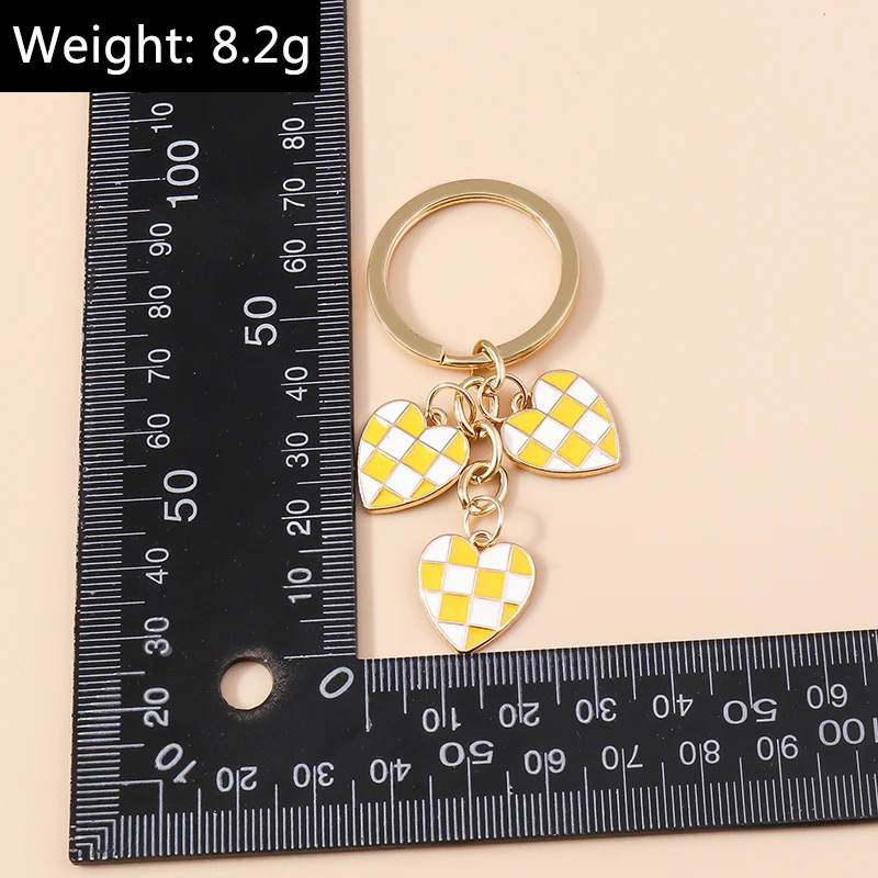 Niedlicher Schlüsselanhänger in Herzform, ein ideales Geschenk für Frauen und Männer, als Souvenir, für Autoschlüssel oder Handtaschen, zum Selbergestalten von Schmuck und als Accessoire. – Detail 14