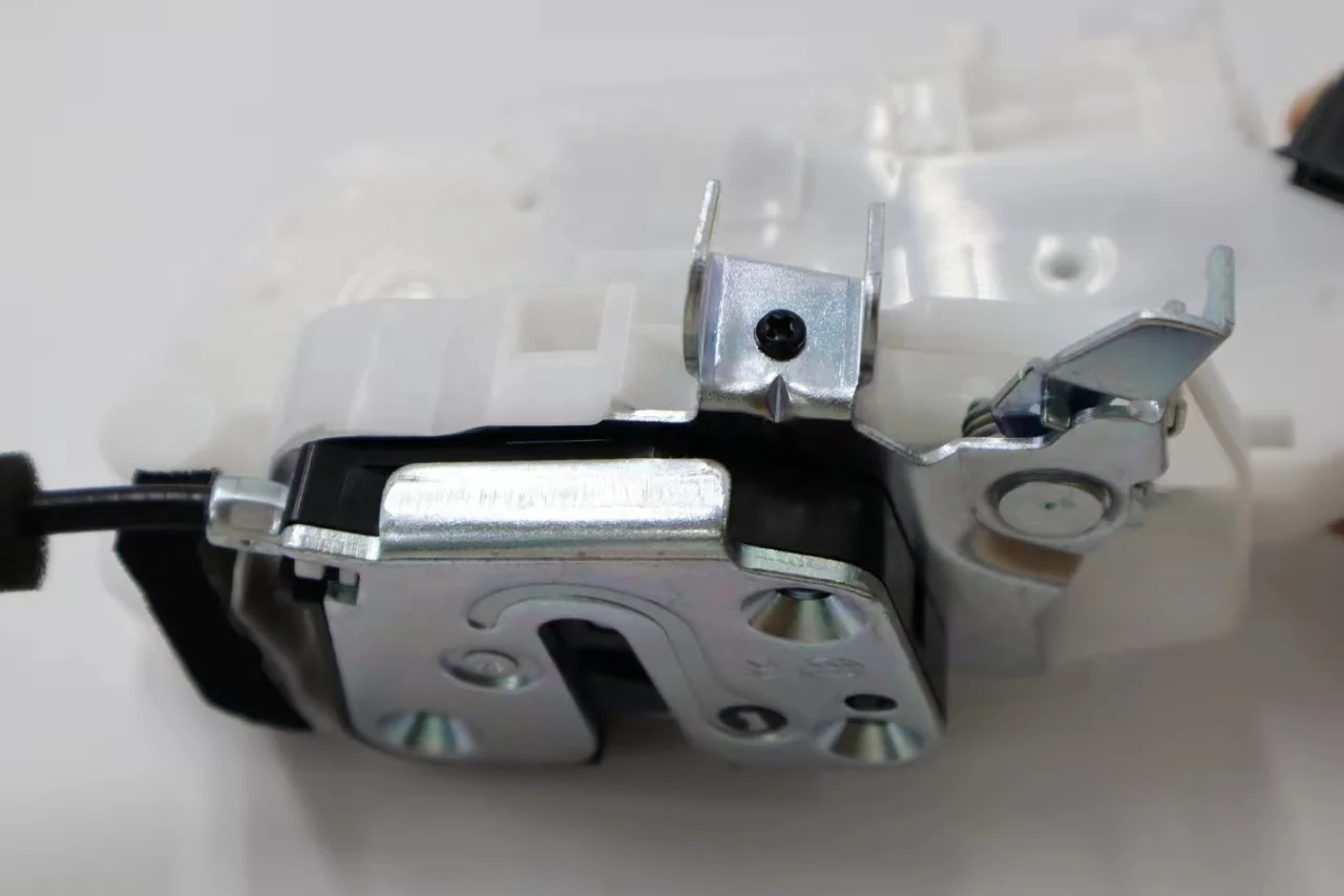 Soft Door Closer Lock Actuators Aftermarket for  Teana J33 Suction Door System Kits for  Altima L33 Magnet Lock Door