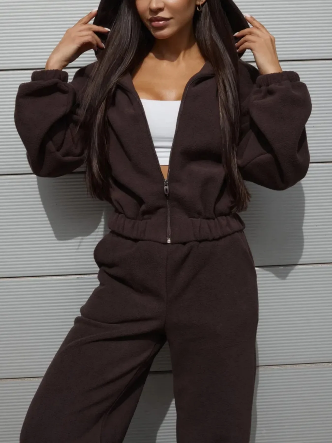 Conjunto de 2 piezas de forro polar marrón para mujer, sudadera con capucha y cremallera y pantalones de pierna ancha, conjunto de ropa informal para uso diario.