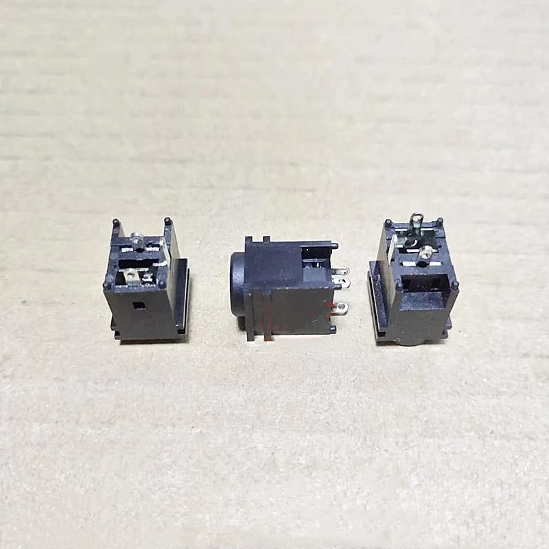 10PCS DC-037 DC Power Stand Vertical Three-Pin Computer Power Supply Monitor Interface Plug-In Socket DC Head