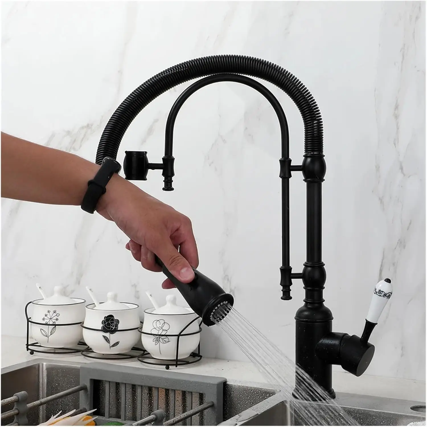 Kitchen Pull Down Faucet 360 Degree Multi-Function Spring Pull Down Single Handle Hot and Cold Water Faucet Brass